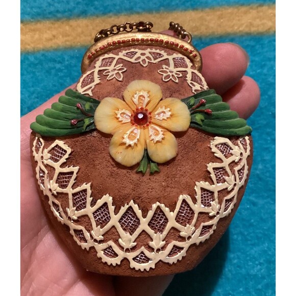 Willow Hall Age Of Elegance "The Duchess" Hat & Matching Purse Collectible - Picture 14 of 16